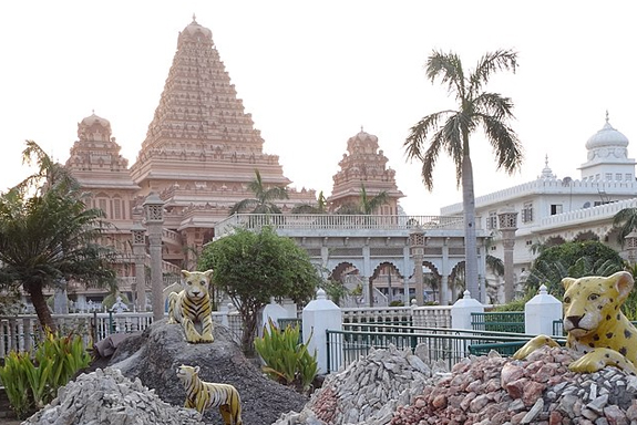 Chhatarpur temple